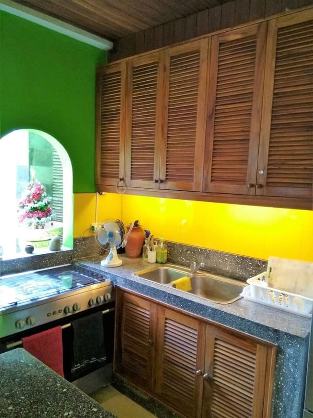 Deluxe Studio Suite