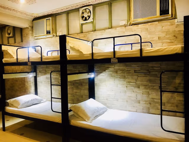 Deluxe Shared Dormitory, Mixed Dorm