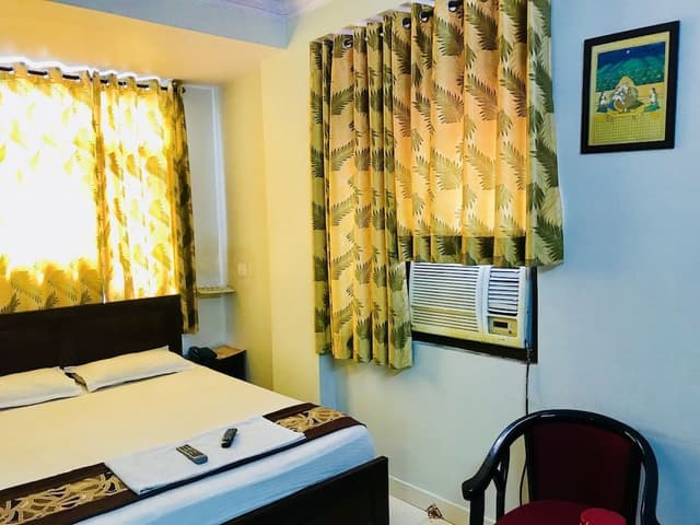 Deluxe AC Room