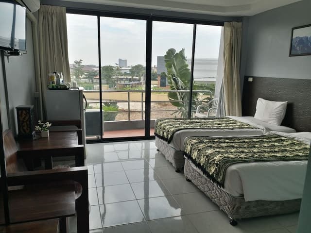 Standard Twin Room
