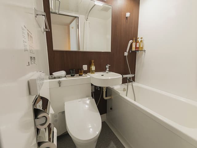 Semi Double Room