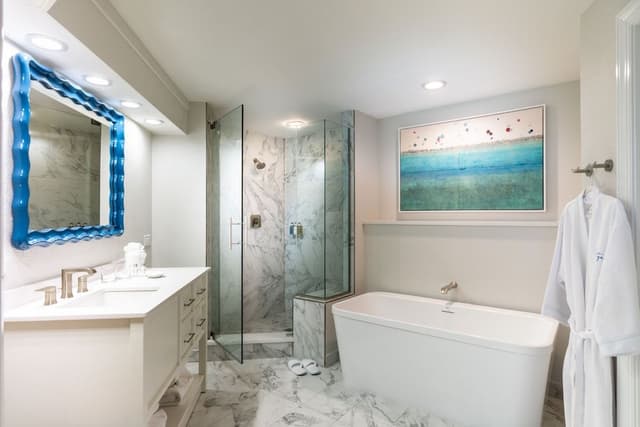 Condo, 2 Bedrooms (White Sands)