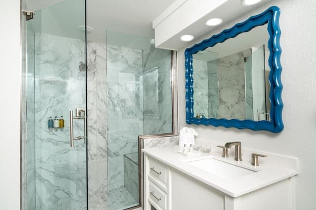 Condo, 2 Bedrooms (White Sands)