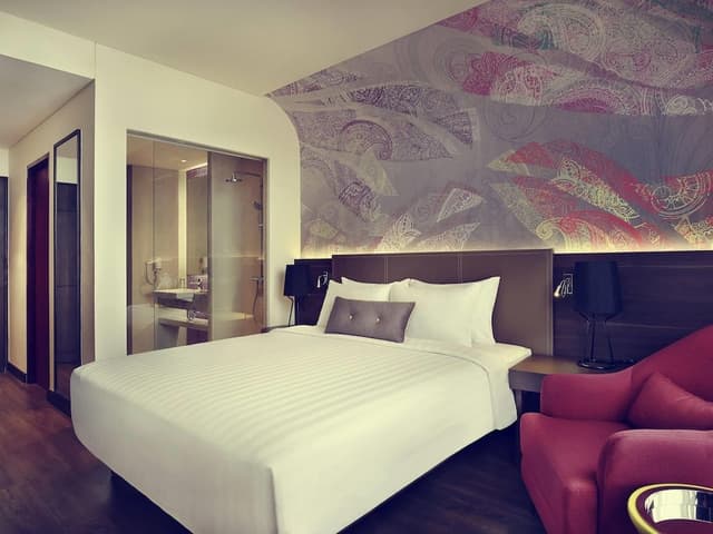 Superior Room, 1 King Bed