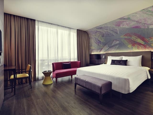 Suite, 1 King Bed