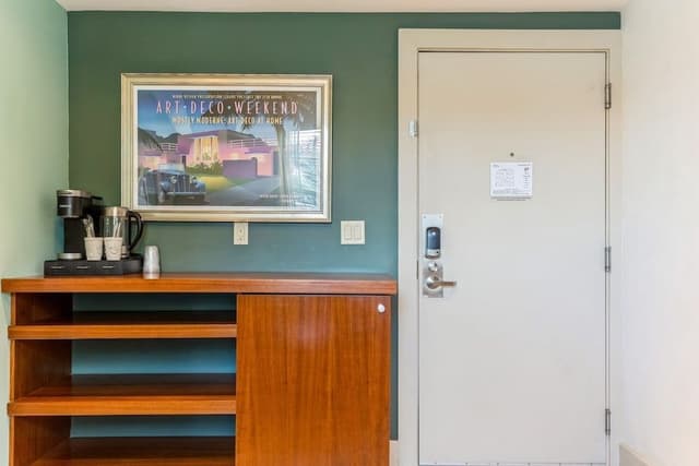 Two-Bedroom Apartment (Self Check-in)