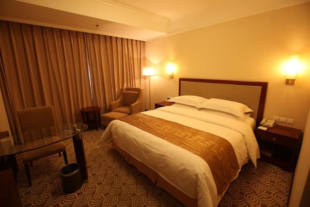 Standard King Room