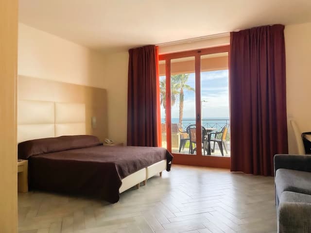 Deluxe Quadruple Room