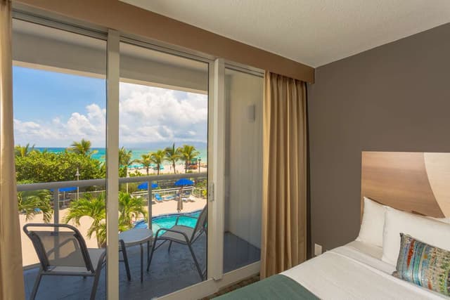 1 King Bed, Non-Smoking, Ocean Front, Balcony, Flat Screen Television, High Speed Internet Access, Hairdryer