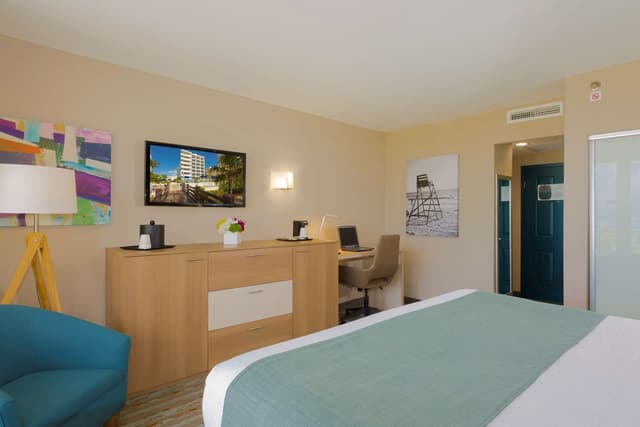 1 King Bed, Non-Smoking, Wireless High-Speed Internet, Refrigerator, Coffee Maker