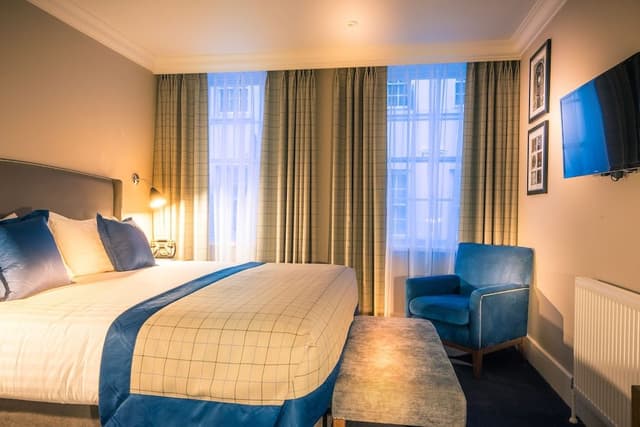 Deluxe Room, 1 King Bed