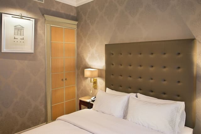Suite (Ambassadeur)