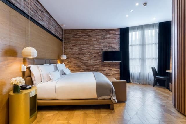 Suite with City View