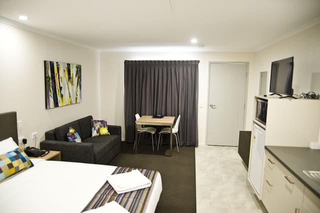 Queen Room (1 Nt+)