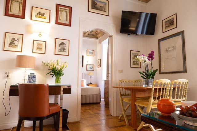 Deluxe Apartment