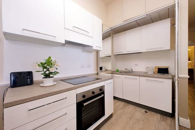 Apartment, 3 Bedrooms, Terrace (Via San Giovanni In Laterano 250)