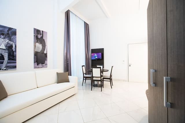 Junior Suite, Courtyard View, Tower