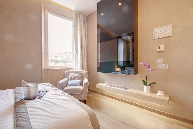 Junior Suite, City View