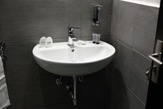 Junior Suite, 1 Double Bed, Ensuite, Courtyard View