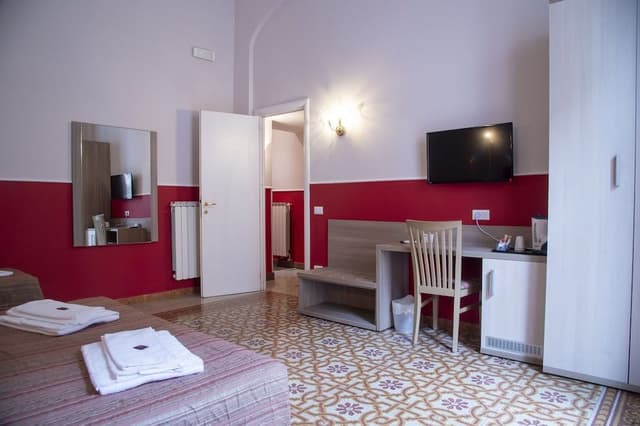 Deluxe Double or Twin Room, 1 Bedroom, Smoking, Ensuite