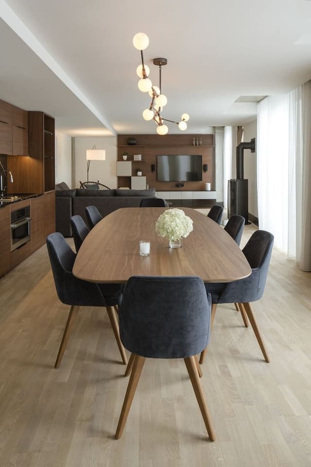 Room (The Residence)