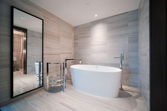 Paradox King + Bath