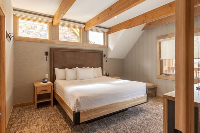 Rooftop 1 Bedroom Suite