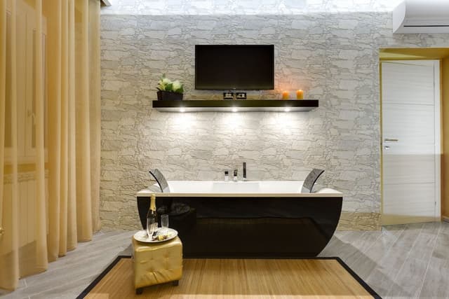 Design Suite, 1 Bedroom, Bathtub
