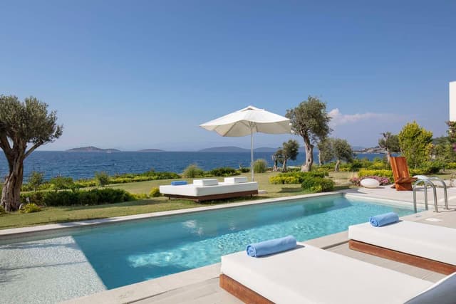 FOUR BEDROOM VILLA