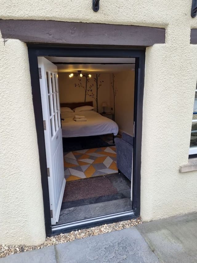 Double Room, Ensuite (Copper Room)