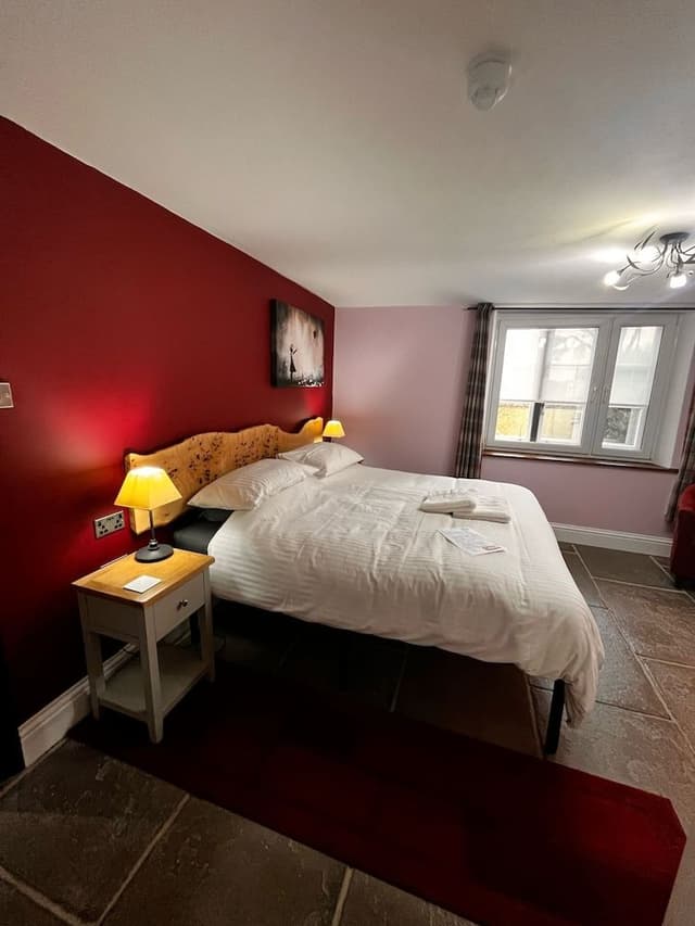 Double Room, Ensuite, Ground Floor (Red Room)