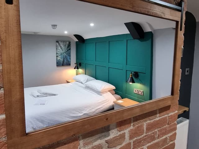Double Room, Ensuite (Green Room)