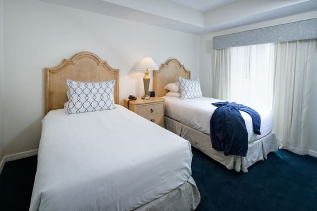 Condo, 2 Bedrooms