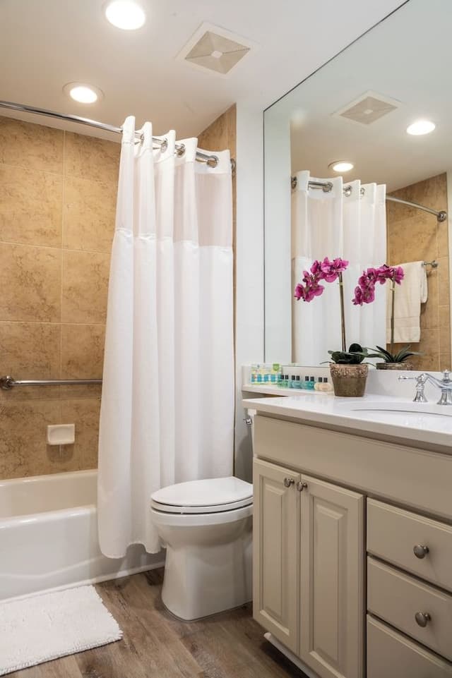 Condo, 2 Bedrooms