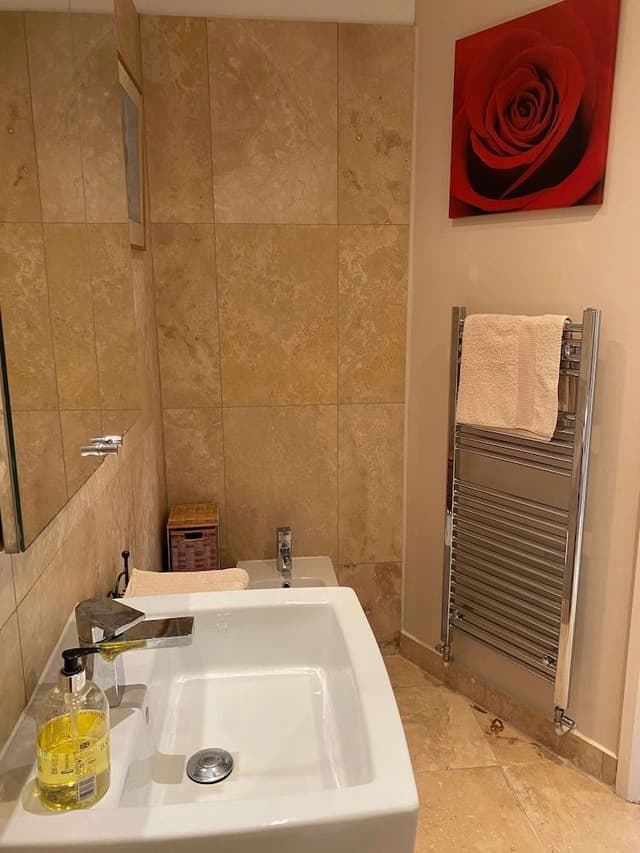Double Room, Ensuite (Malvern View)