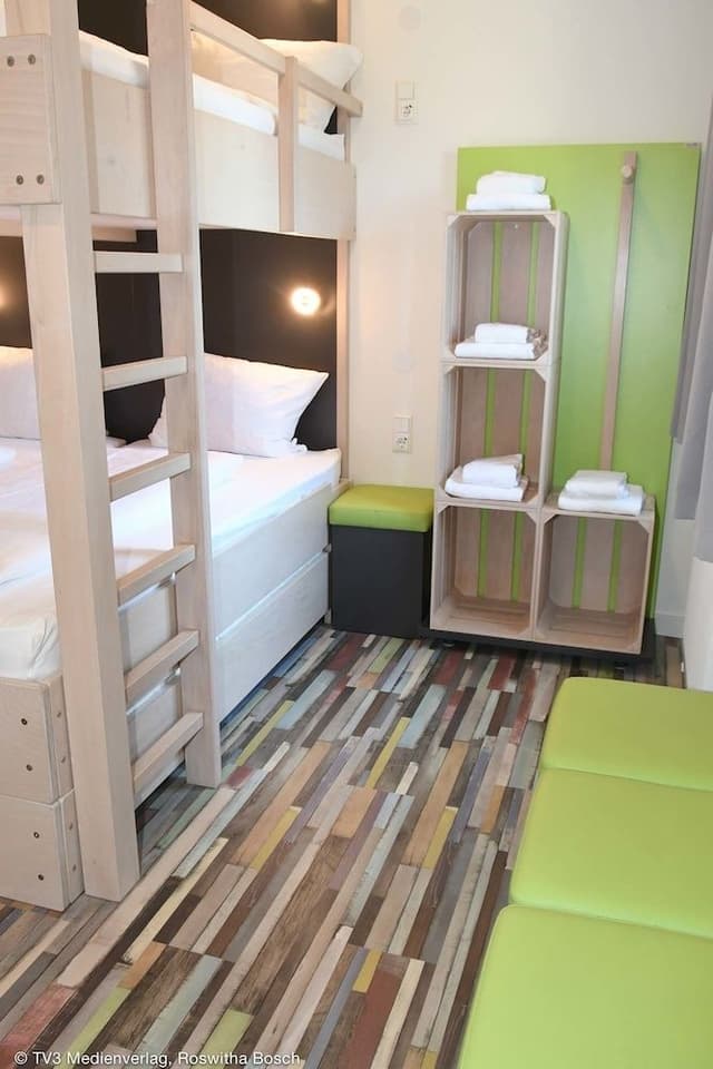 5 Bed Room