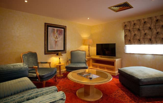 Signature Suite