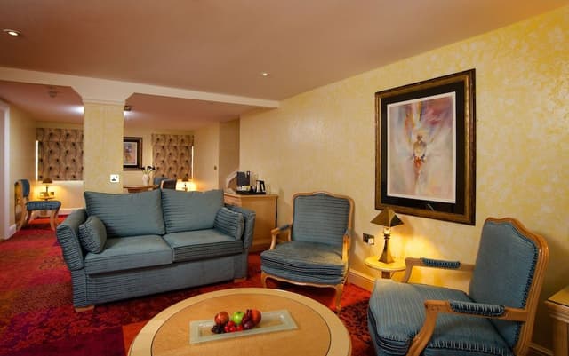 Signature Suite