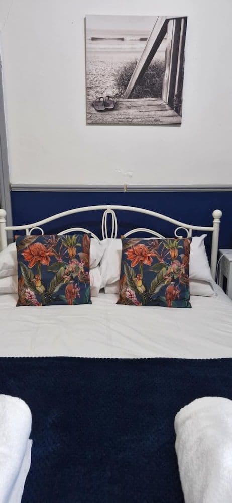 Double Room (Room 5)