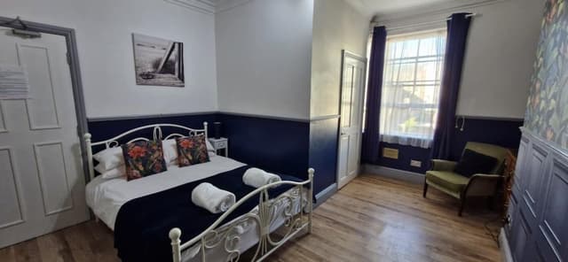 Double Room (Room 5)