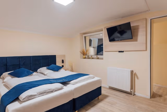 Economy Quadruple Room Shared bathroom