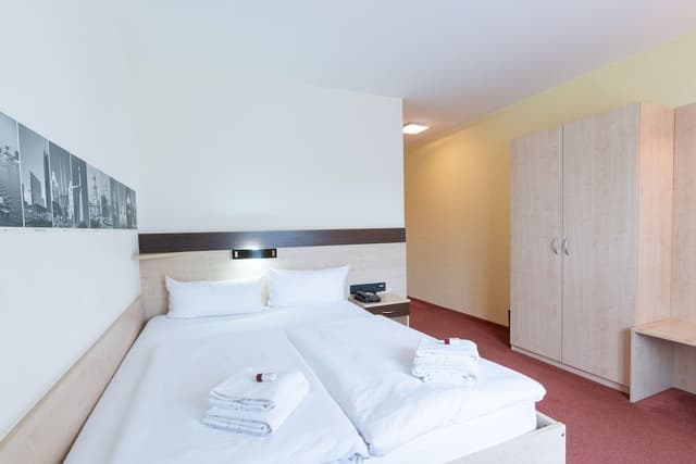 Double Room, Accessible