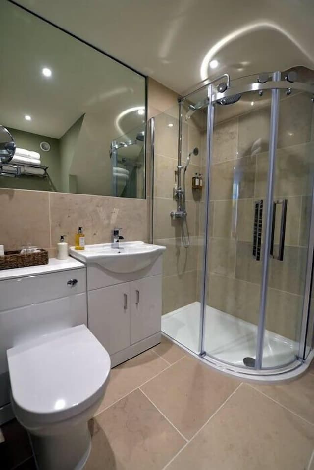 Superior Double or Twin Room (3)