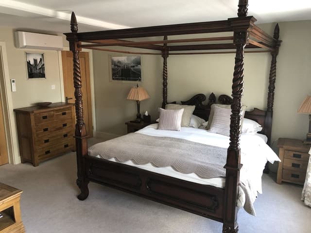 Bridal Suite (Four Poster)