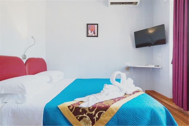 Classic Double Room, Ensuite
