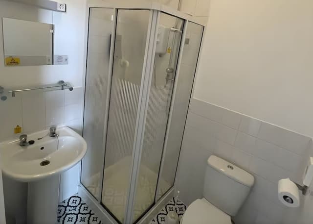 Standard Single Room, Ensuite