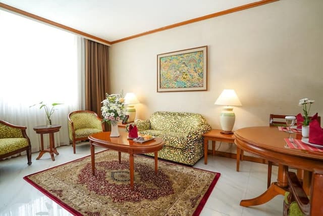 Executive Room