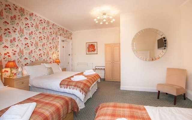 Family Room, Ensuite