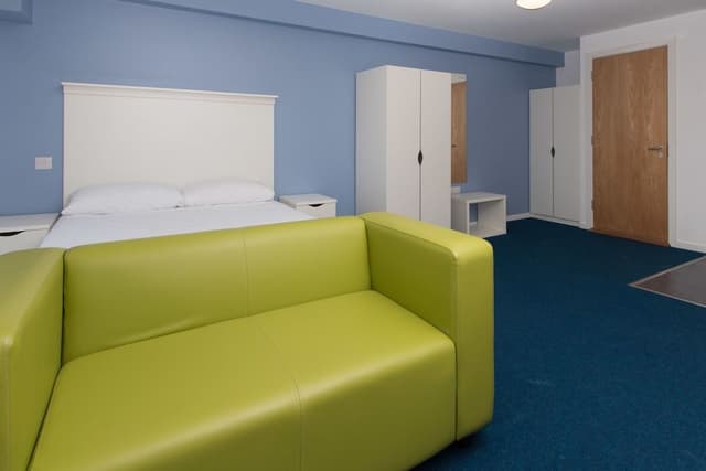 Studio, Kitchenette (3/4 Double Bed - 120cm wide)