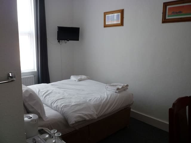 Standard Double Room, 1 Double Bed, Shared Bathroom